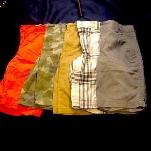 5 pair of boys shorts size 8